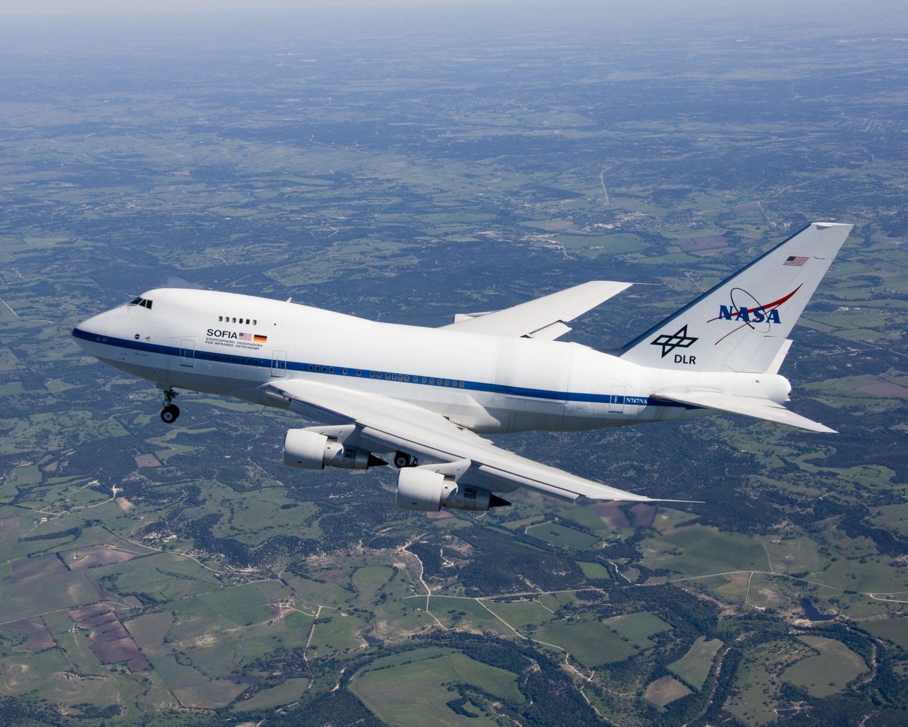 Tapeta na plochu Boeing 747 v 1800x1440 pixel. Wallpaper, obrzek, pozad zdarma