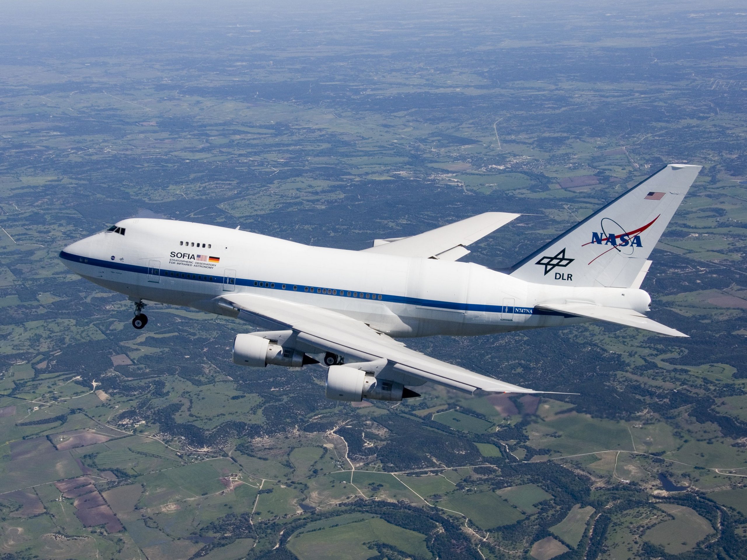 Tapeta na plochu Boeing 747 v 2560x1920 pixel. Wallpaper, obrzek, pozad zdarma