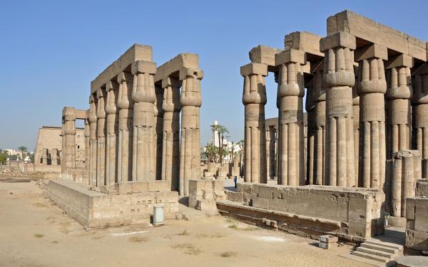 Luxor - pozad na plochu operanho systmu zdarma