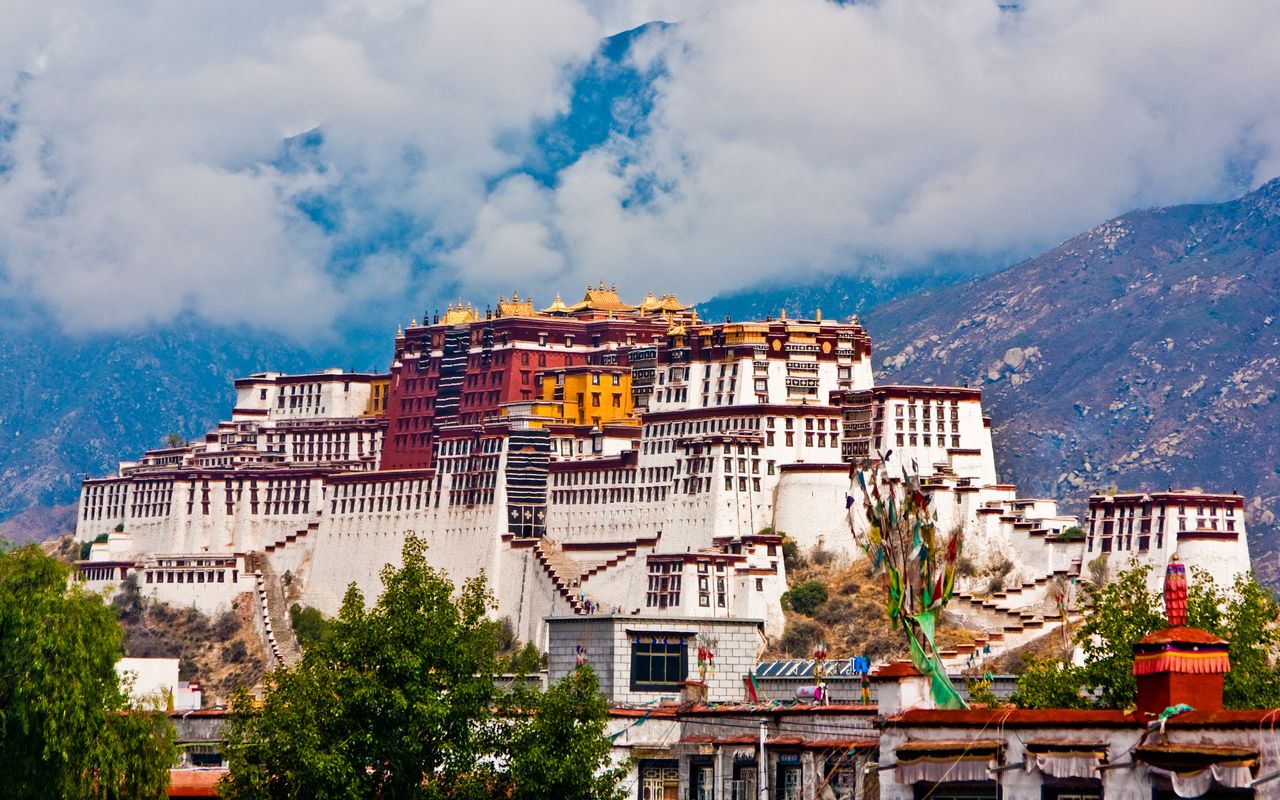Tapeta na plochu Tibet v 1280x800. Obrzek ke staen zdarma