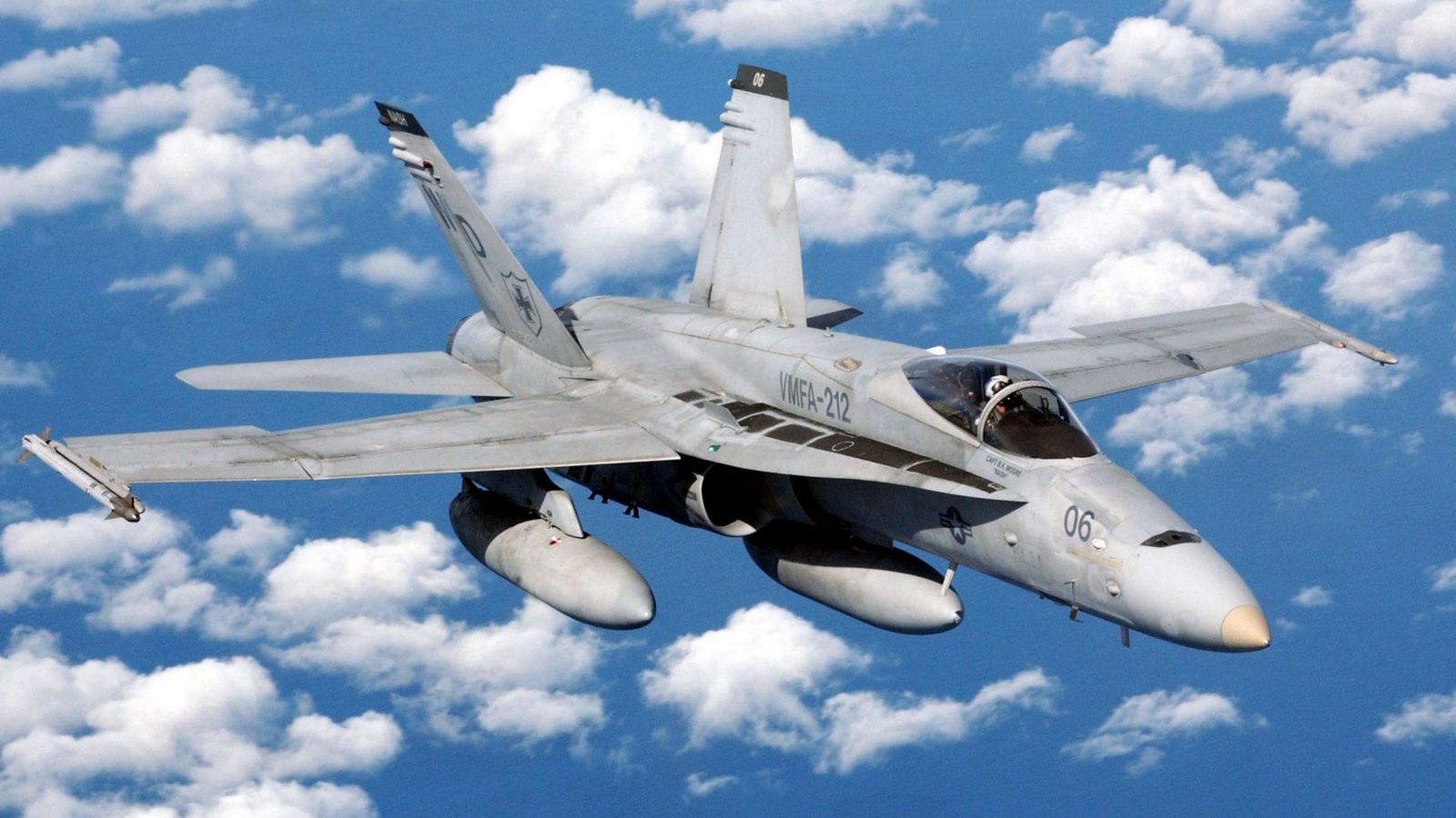 Obrzek, tapeta FA-18C Hornet v 1600x900 pixel. Pozad, wallpaper zdarma
