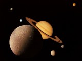 Saturn s měsíci